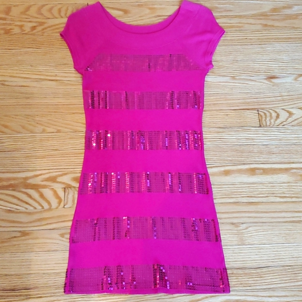 Pink bodycon dress with sequins - size small